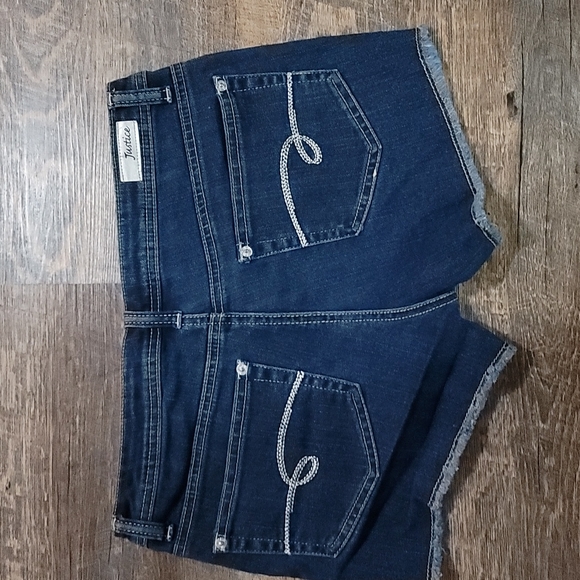 Very gently used Justice jean shorts size 18r Lots of gems on the front sparkly - Picture 7 of 8